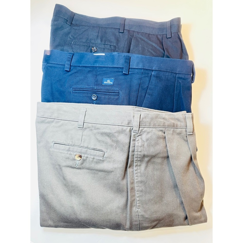 Lot of 3 Mens Pleated Pants 38x32 Dockers Van Heusen Black Navy Blue Khaki USED